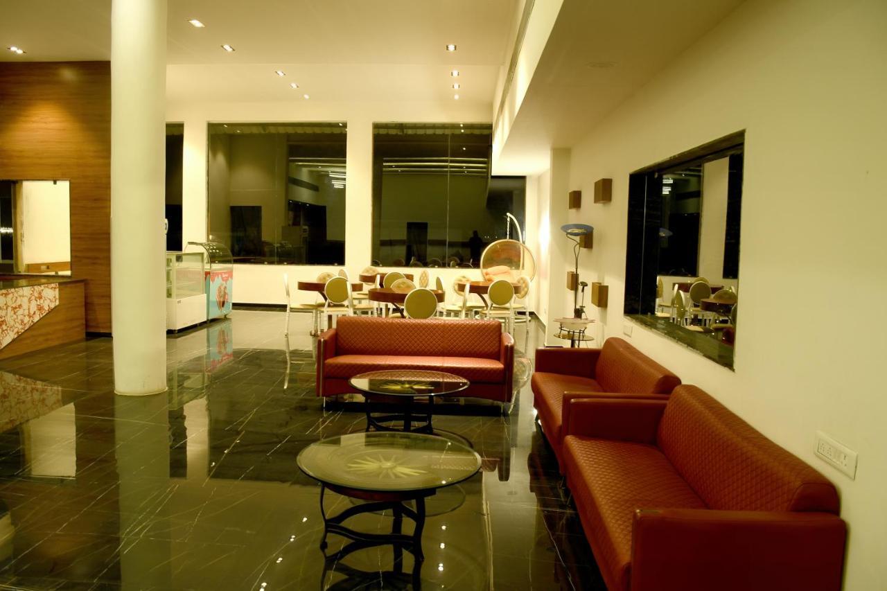 Santu Basil - An Eco Resort Bhavnagar Esterno foto