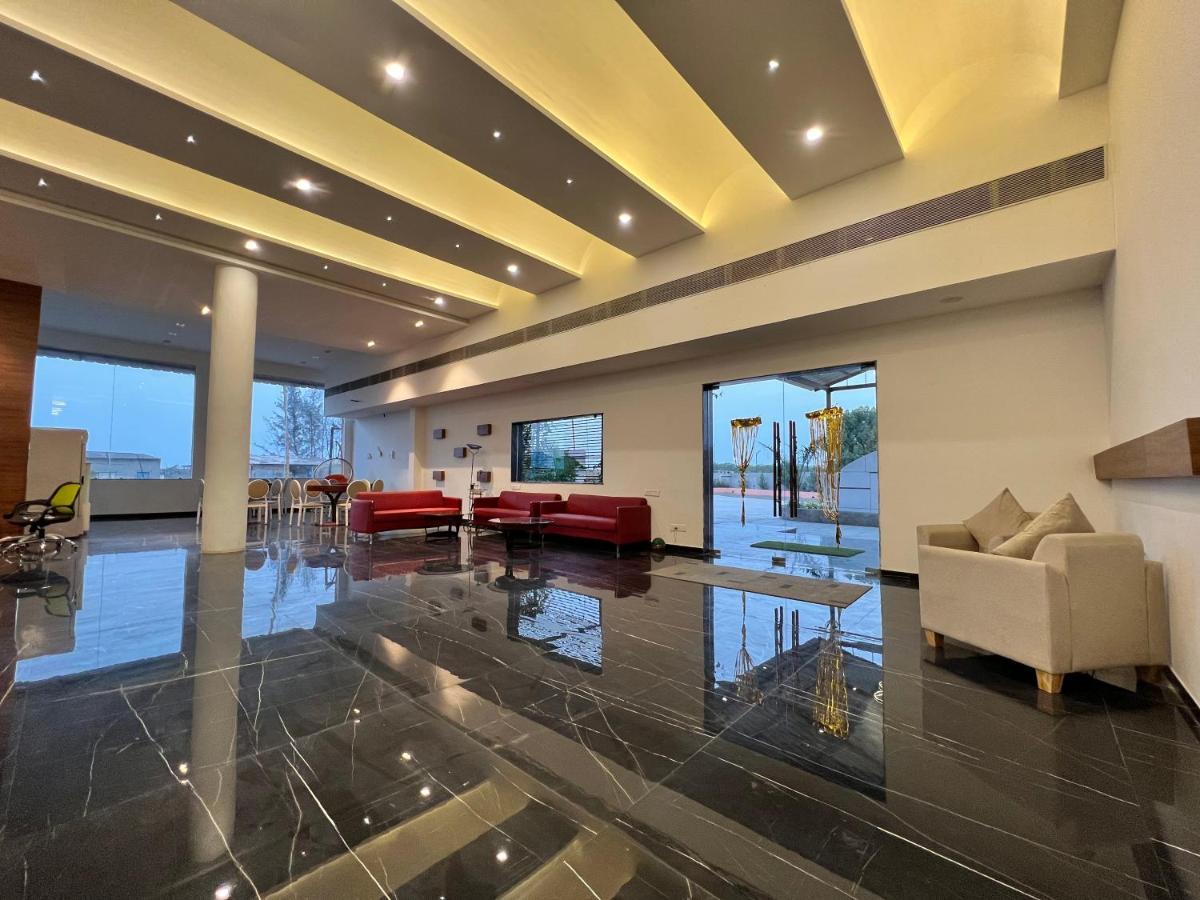 Santu Basil - An Eco Resort Bhavnagar Esterno foto