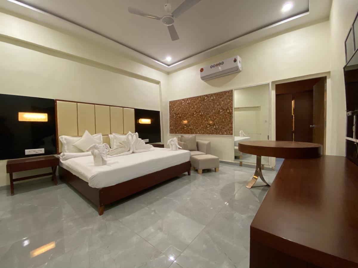 Santu Basil - An Eco Resort Bhavnagar Esterno foto