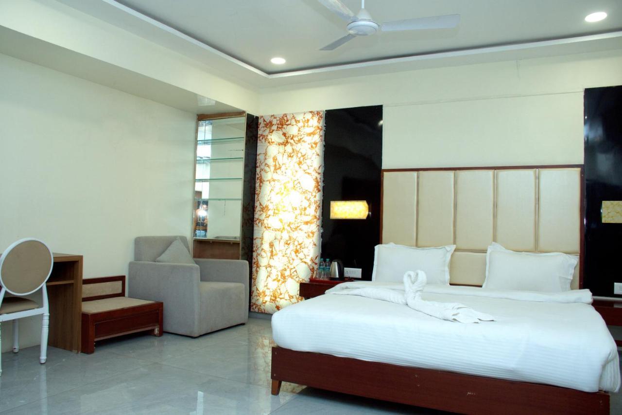 Santu Basil - An Eco Resort Bhavnagar Esterno foto