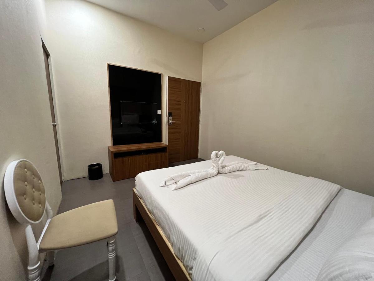 Santu Basil - An Eco Resort Bhavnagar Esterno foto